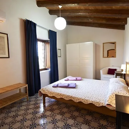 Apartment Velez Balestrate